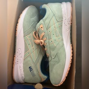 ASICS Men’s Saga Gel tennis shoes